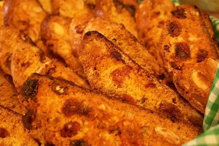 Лимонные бискотти с орехами, семечками и сухофруктами: шаг 4
