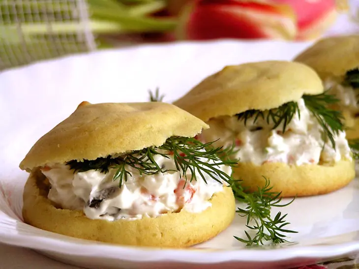 Картофельные эклеры с творожным сыром, рисом, овощами и зеленью: шаг 23