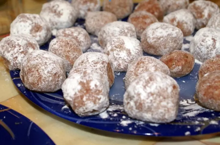 Мясные тефтели под клюквенным соусом: шаг 2