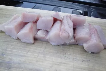 Запечённая рыба под огуречным соусом: шаг 2