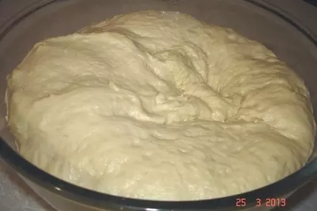 Беляши с брусничным соусом.: шаг 1