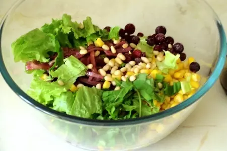 Салат из свеклы с маринованным луком: шаг 4