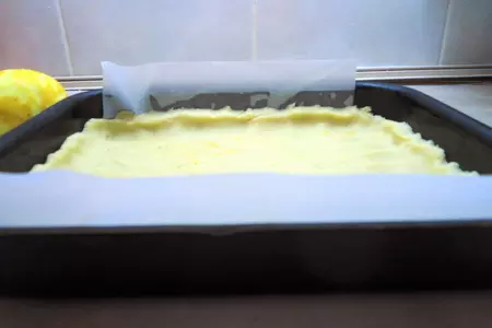 Нежный лимонный пирог. лимонные ломтики.: шаг 4