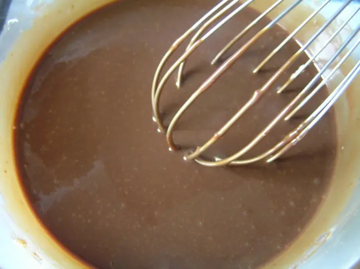 Помадка "три шоколада" (по мотивам  десерта fondaunt aux 3 chocolats от себастьяна серво): шаг 3