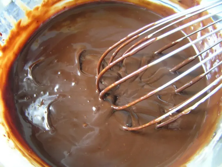 Помадка "три шоколада" (по мотивам  десерта fondaunt aux 3 chocolats от себастьяна серво): шаг 5
