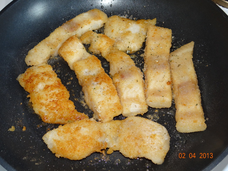 Заливной рыбный пирог с картофелем и овощами: шаг 1