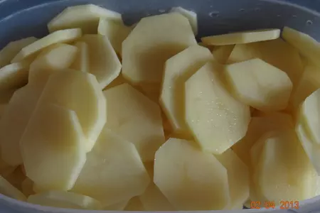 Заливной рыбный пирог с картофелем и овощами: шаг 3
