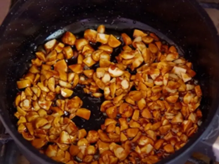 Сливочно-рисовый торт с мандаринами и клубничным соусом: шаг 2
