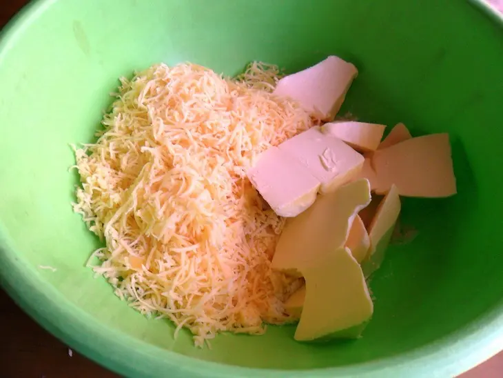 Сырное печенье с паприкой и маком: шаг 2