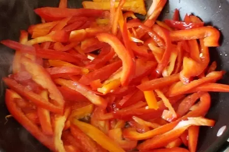 Кальмары с овощами по- корейски: шаг 2