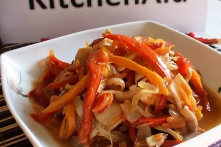 Кальмары с овощами по- корейски: шаг 4