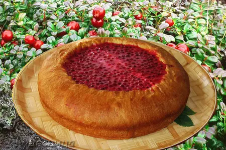 Шаньга с  брусникой: шаг 8