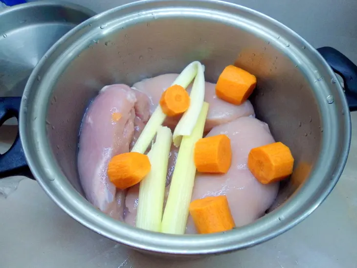 Рийет, паштет из курятины с кислой вишней. rillettes.: шаг 3