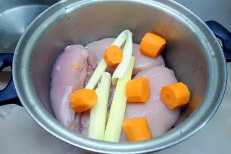 Рийет, паштет из курятины с кислой вишней. rillettes.: шаг 3