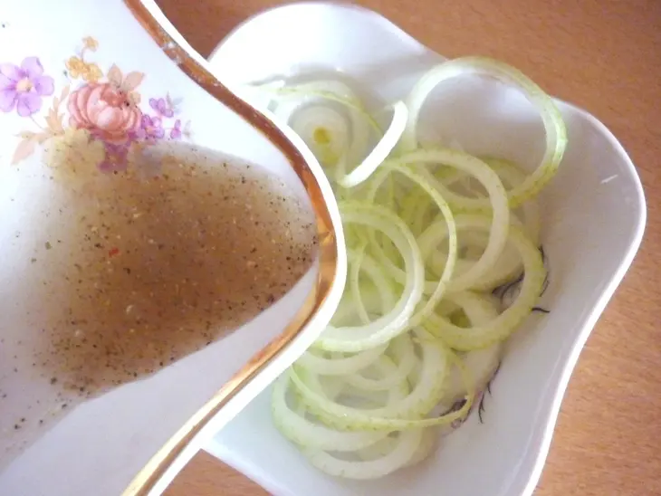 Закуска по-норвежски (любителям свеколки и селёдочки посвящается;-): шаг 1