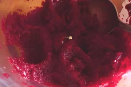 Закуска по-норвежски (любителям свеколки и селёдочки посвящается;-): шаг 2
