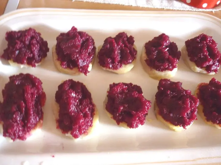 Закуска по-норвежски (любителям свеколки и селёдочки посвящается;-): шаг 3