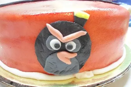 Торт злые птички. по мотивам игры angry birds.: шаг 10
