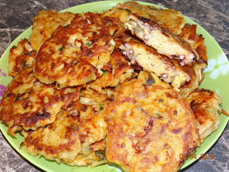 Картофельные драники с морепродуктами: шаг 5