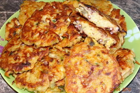 Картофельные драники с морепродуктами: шаг 5