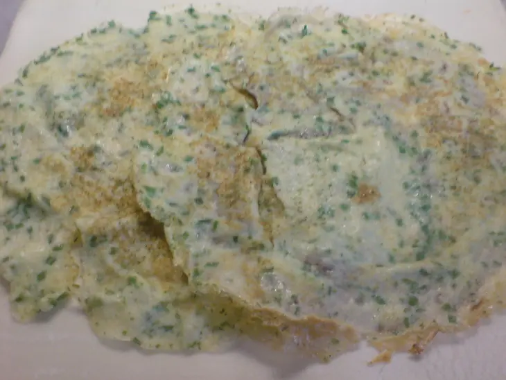 Новгородская рыбная кулебяка с лососем, рисом и яйцом: шаг 2