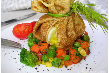 Блинные мешочки с яйцом-пашот на подушке из овощей: шаг 1
