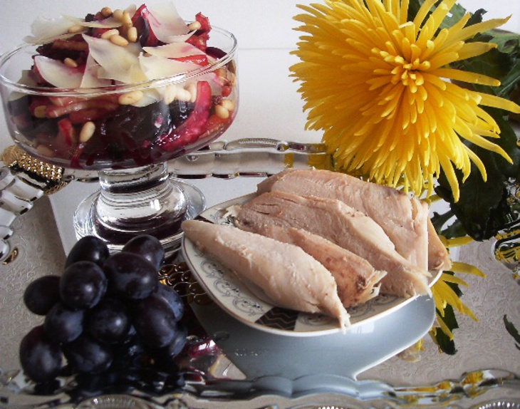 Салат из маринованной  свеклы с сельдереем и фруктами: шаг 3