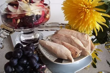 Салат из маринованной  свеклы с сельдереем и фруктами: шаг 3