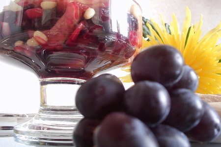 Салат из маринованной  свеклы с сельдереем и фруктами: шаг 7