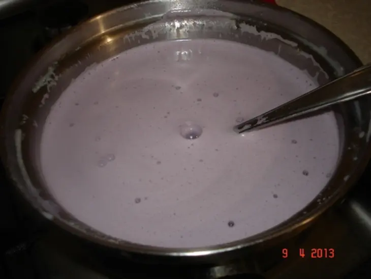 Лавандовое мороженое  с черникой и лимоном.: шаг 7