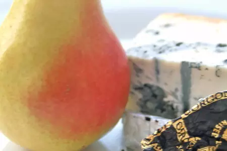Салат с грушей и горгонзолой: шаг 2