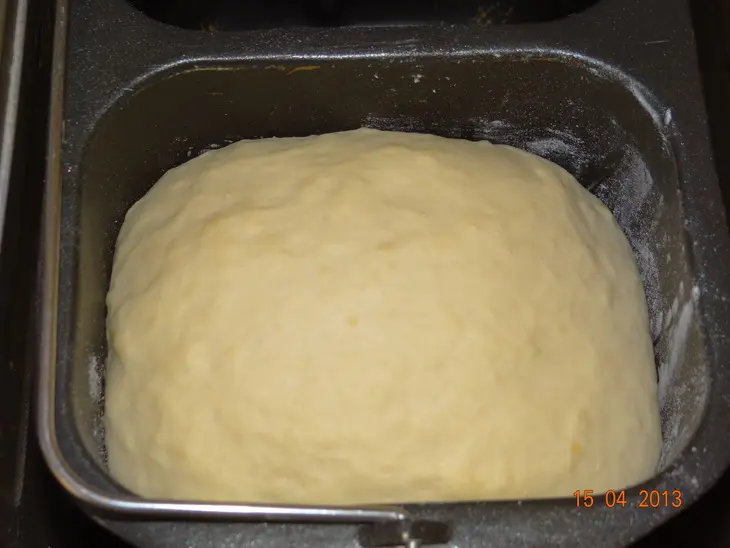 Сырные слоёные булочки с маком: шаг 1