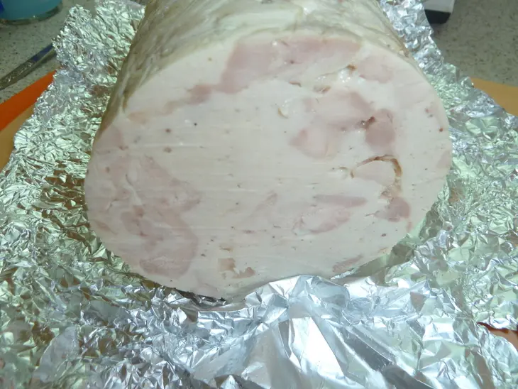 Ветчина куриная, диетическая, самая простая, но невозможно вкусная: шаг 8