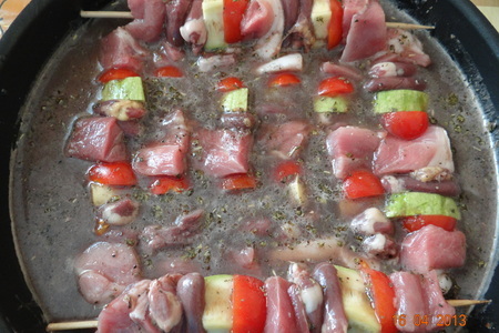 Мини-шашлычок из куриных сердечек и свинины с овощами, маринованный в кисло-сладком маринаде: шаг 4