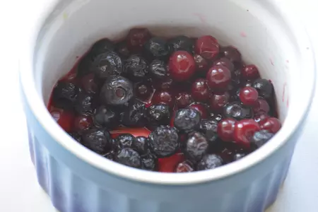 Ягодная водка: шаг 2