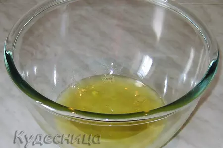 Брусничный рулет-безе: шаг 2