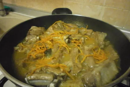 Свинные рёбрышки в апельсиновом соке с прованскими травами: шаг 3