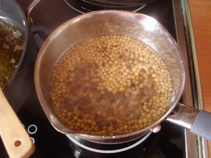 Карри из овощей с чечевицей и куриными отбивными.: шаг 3