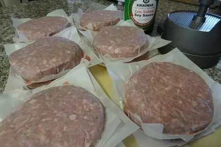 Гамбургеры или вкусно киккоманимся: шаг 4