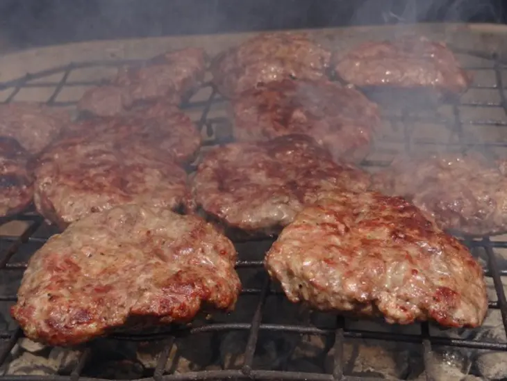Гамбургеры или вкусно киккоманимся: шаг 6