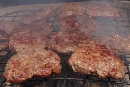 Гамбургеры или вкусно киккоманимся: шаг 6