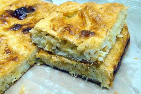 Пирог с рыбой, рисом и жареным луком: шаг 8