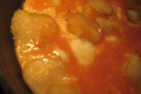 Омлет томатный с чипсами из картофеля.: шаг 1