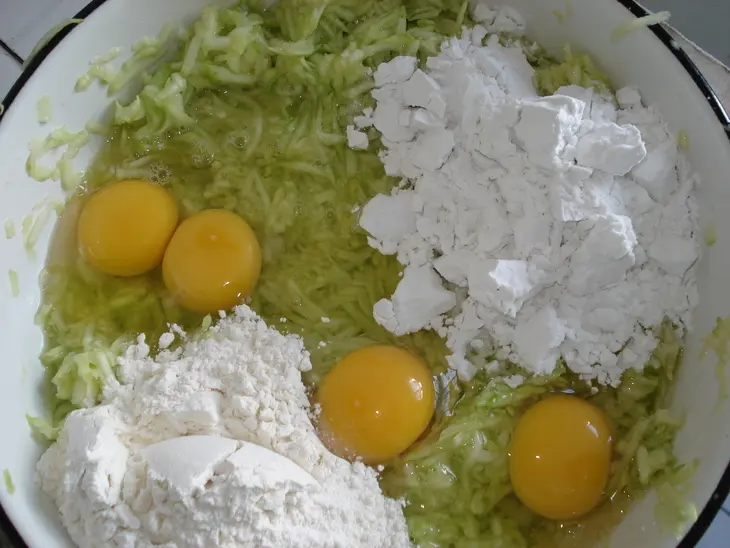 Кабачковый торт: шаг 1