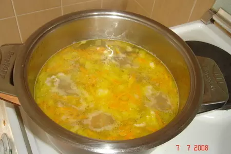 Суп с сырными лепёшечками: шаг 4