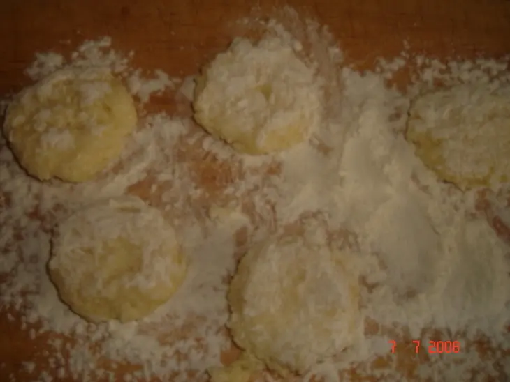 Суп с сырными лепёшечками: шаг 7