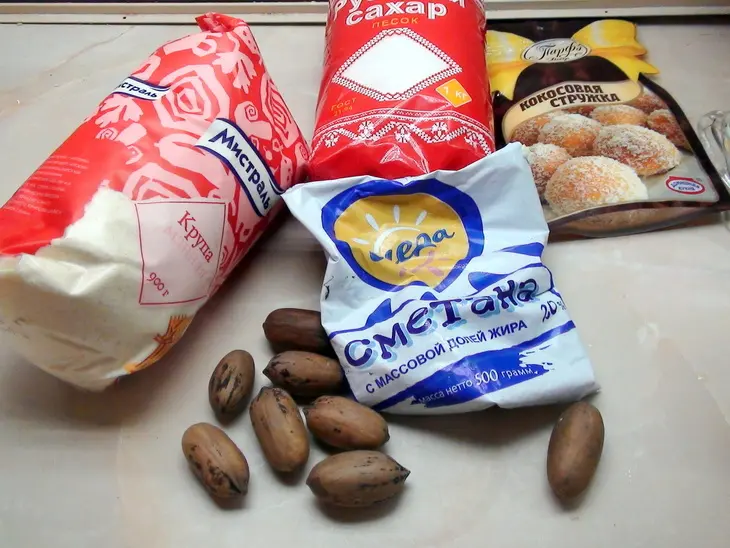 Десерт из манки с кокосом. восточное лакомство: шаг 1