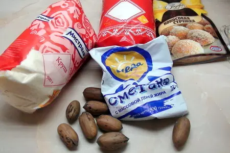 Десерт из манки с кокосом. восточное лакомство: шаг 1