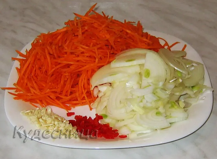 Салат из морской капусты: шаг 3