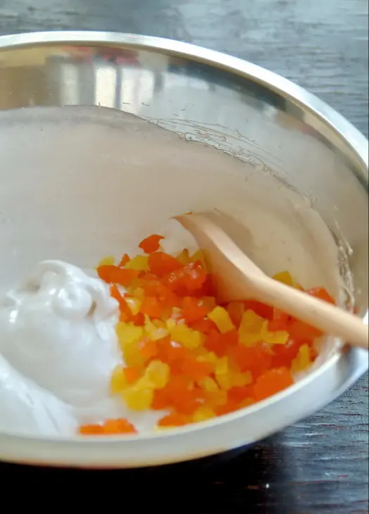 Меренговые пирожные с цукатами и шоколадом: шаг 6